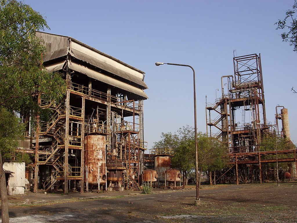 Quello che resta dell'impianto di Bhopal